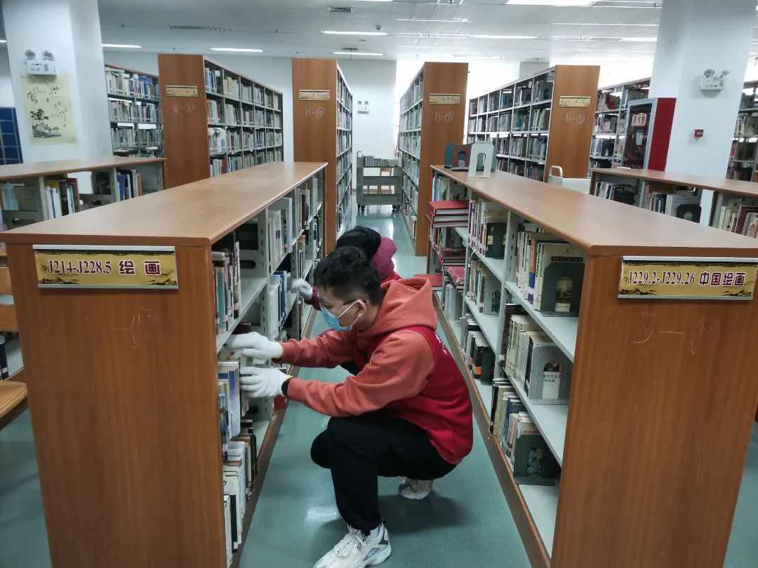 活动照片 (2)(1).jpg 活动照片 (2)(1).jpg